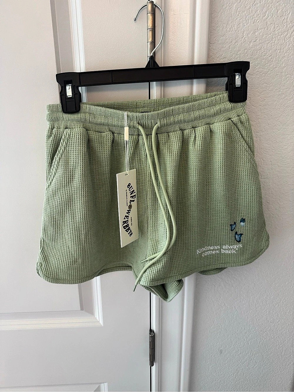 White Fox x Isabelle Clarke Ava Relaxed Waffle Shorts Waffle Shorts in Green Siz